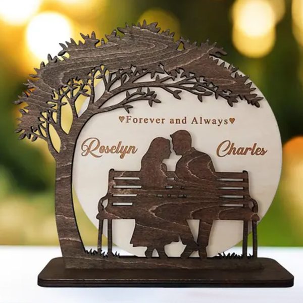 Персонализирана дървена рамка „Forever and Always“